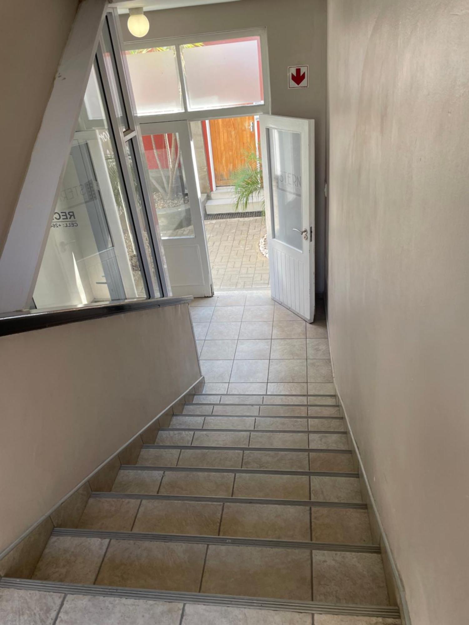 Stern Self Catering Apartments Windhoek Bagian luar foto