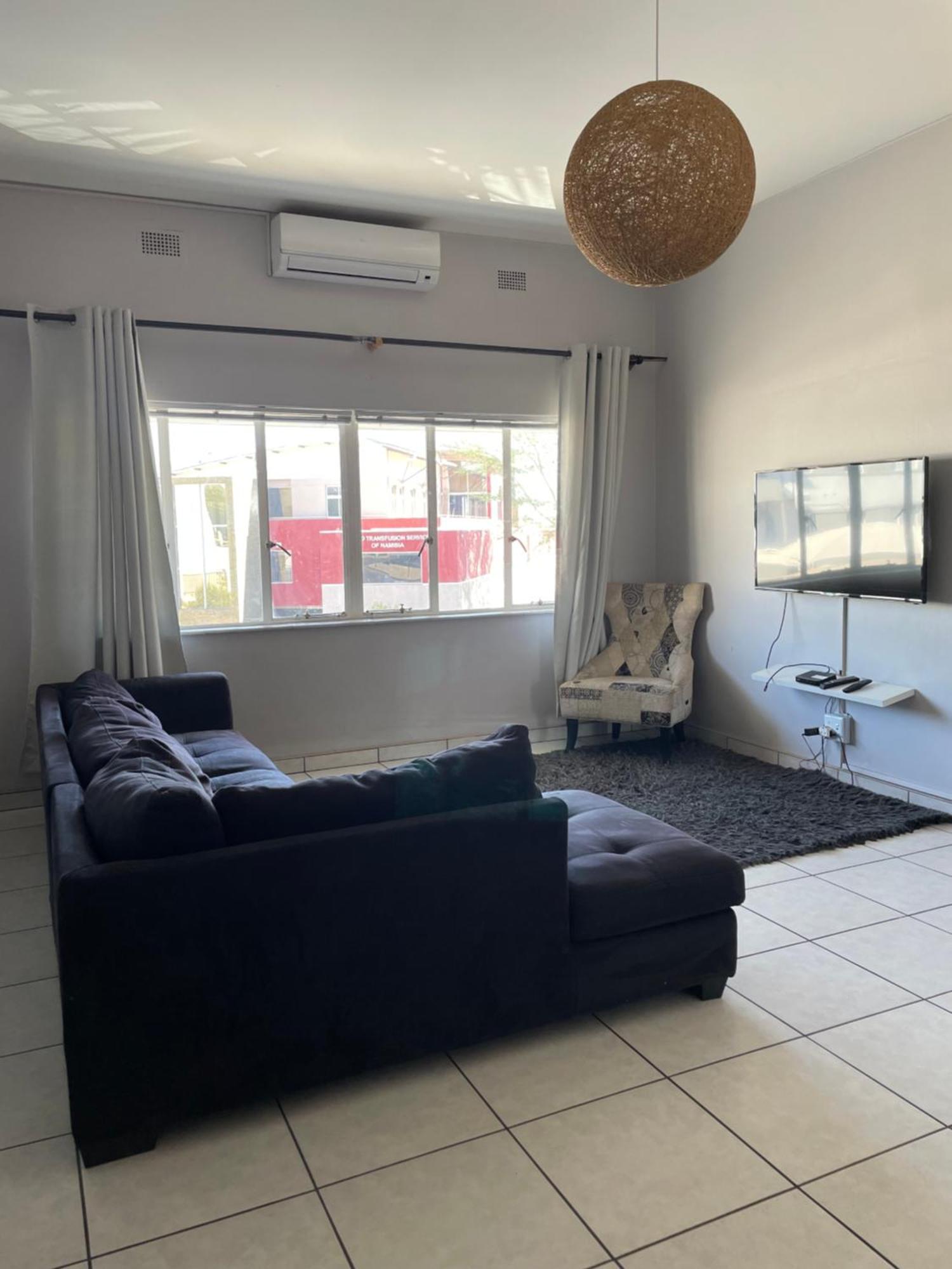 Stern Self Catering Apartments Windhoek Bagian luar foto